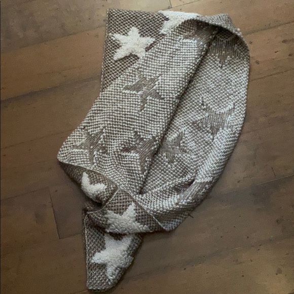 Gabriella Rocha Double Wrap Fuzzy Star Scarf Cowl - Picture 4 of 4